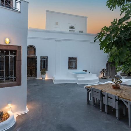 On An Island Suites & Apartments - Fira Ngoại thất bức ảnh