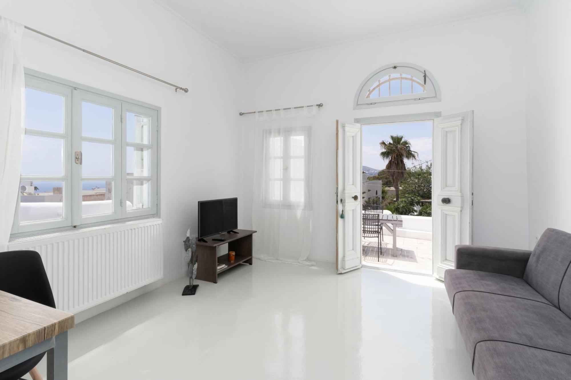 On An Island Suites & Apartments - Fira Ngoại thất bức ảnh